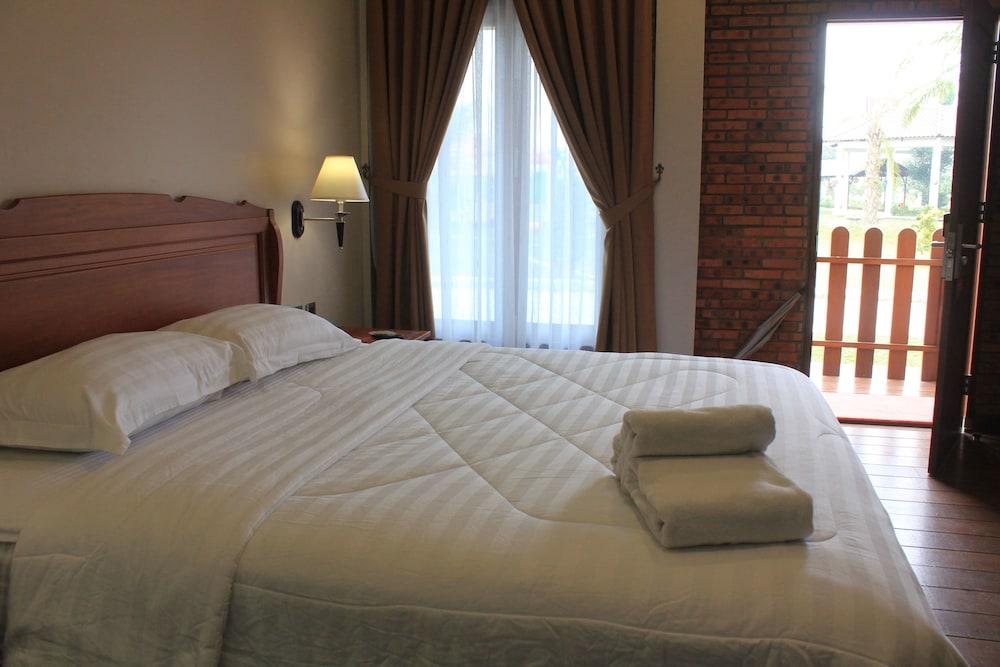 Thong'S Inn Hotel Kualanamu Medan Exteriör bild
