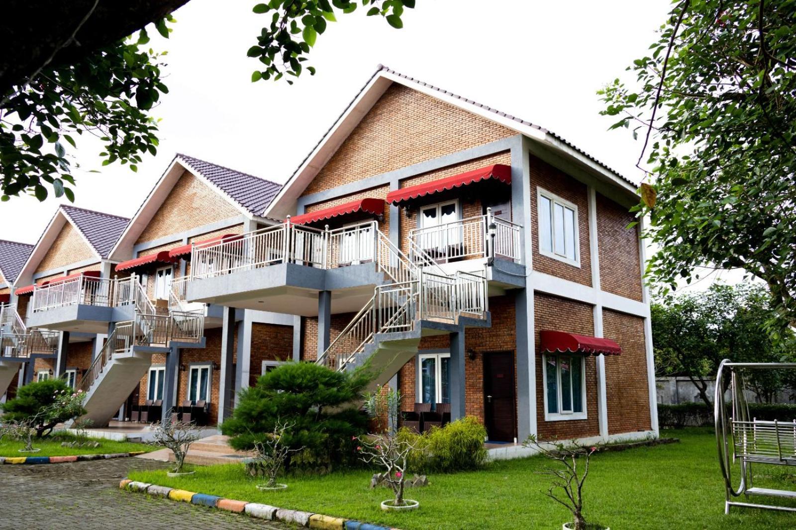 Thong'S Inn Hotel Kualanamu Medan Exteriör bild